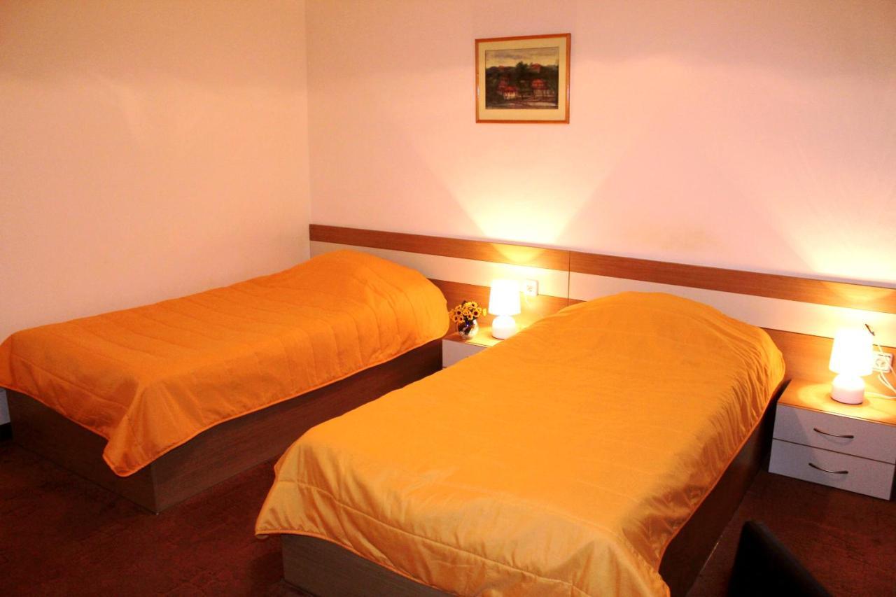 Hotel Of Bulgarian Academy Of Sciences 2*